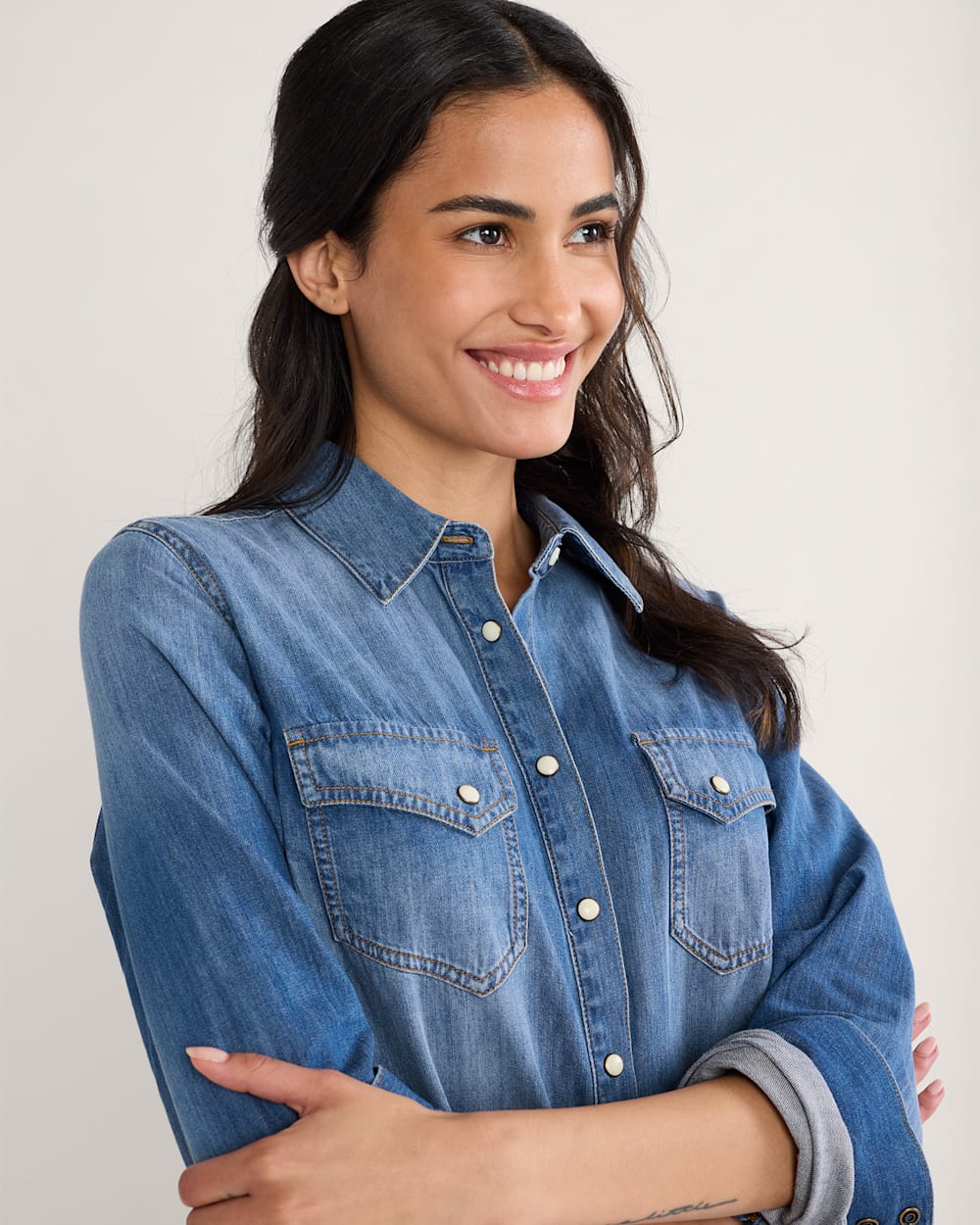 PENDLETON WOMEN'S CHAMBRAY GAMBLER SHIRT