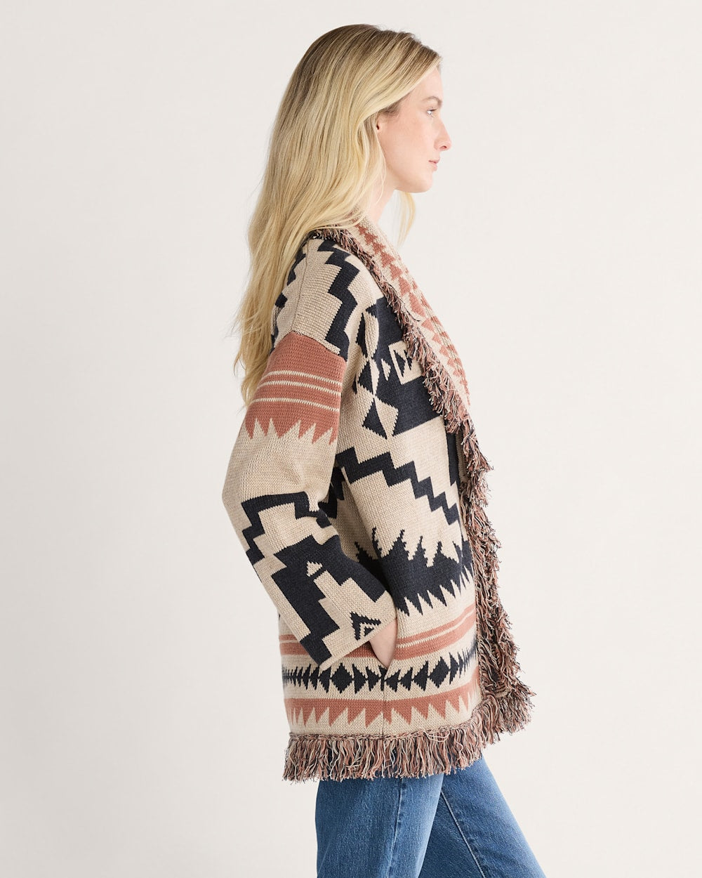 PENDLETON WOMEN'S GRAPHIC FRINGE CARDIGAN