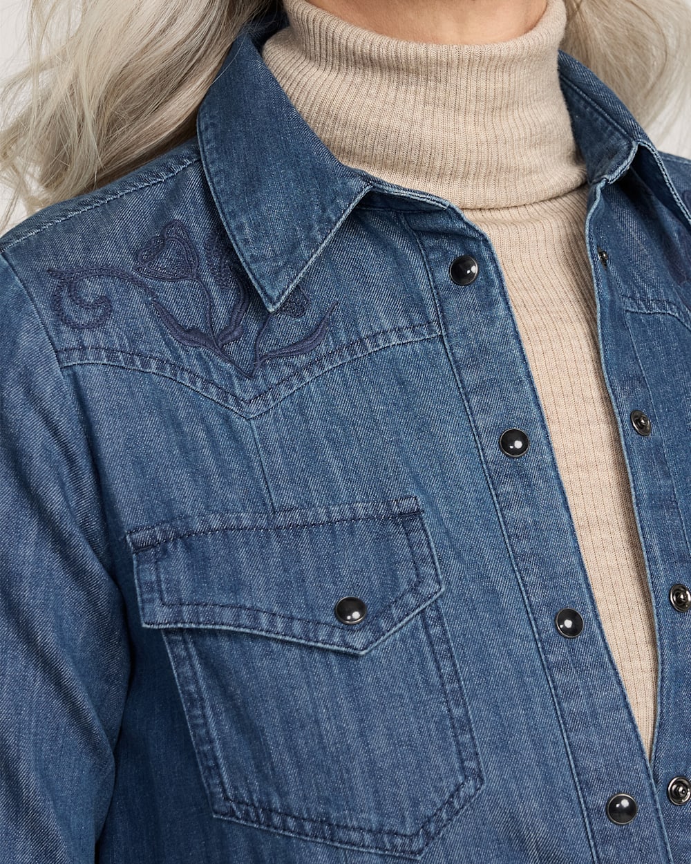 PENDLETON WOMEN'S EMBROIDERED CHAMBRAY GAMBLER SHIRT DRESS