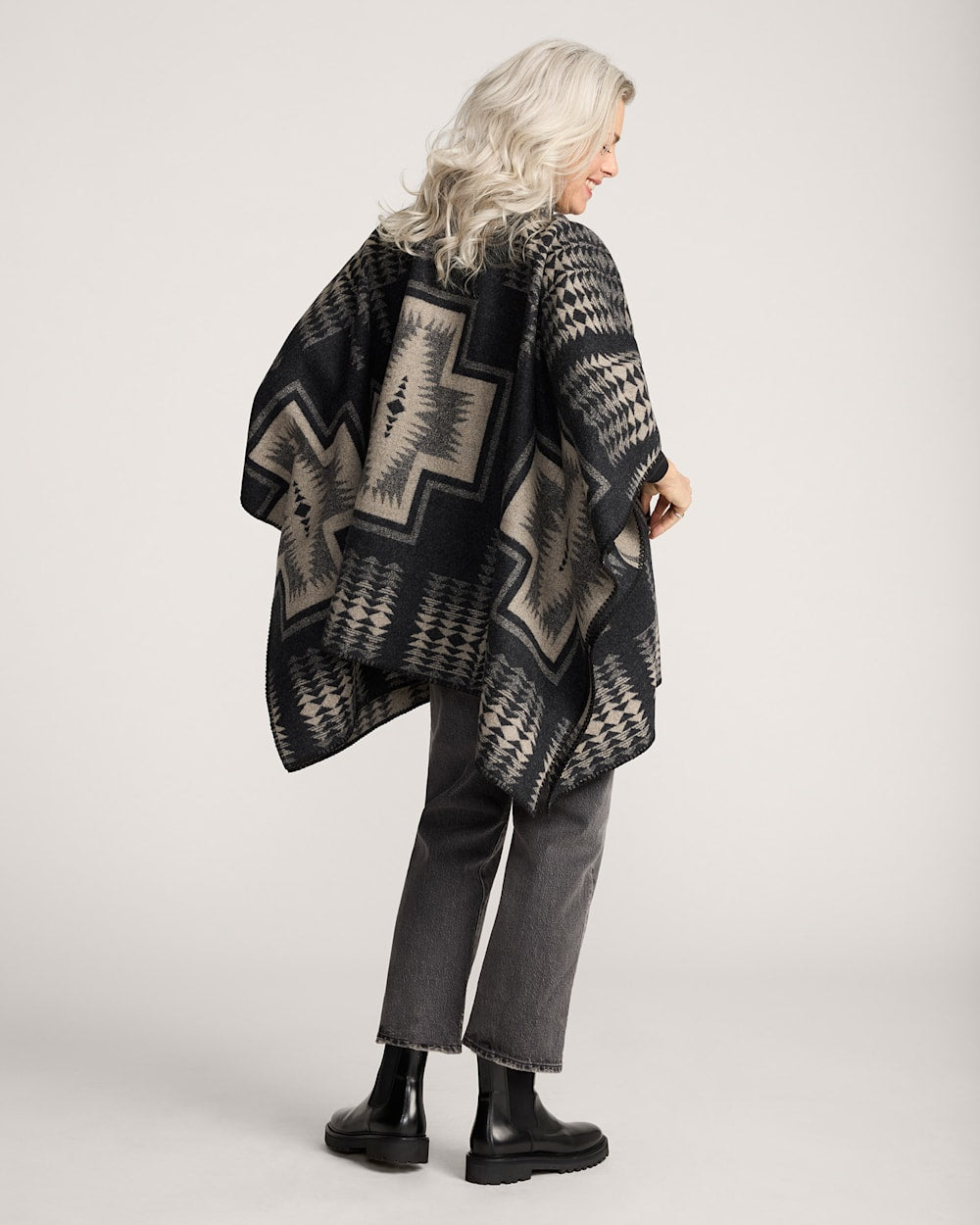 PENDLETON WOMEN'S HARDING WOOL PONCHO