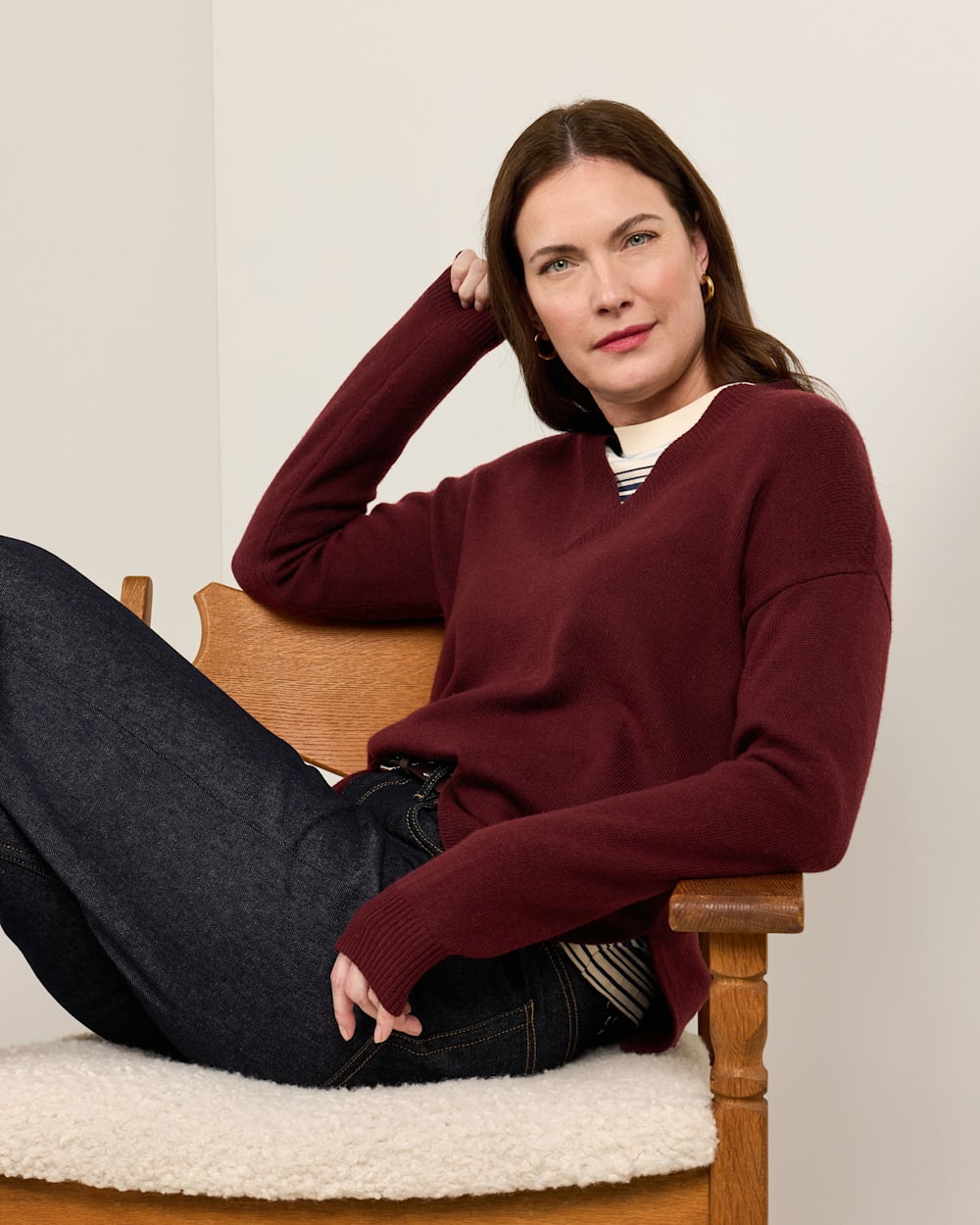 PENDLETON WOMEN'S MERINO V-NECK SWEATER