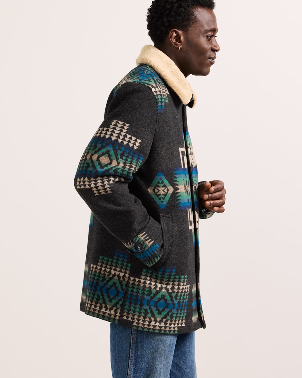 PENDLETON MEN'S BROWNSVILLE SHEARLING COLLAR COAT