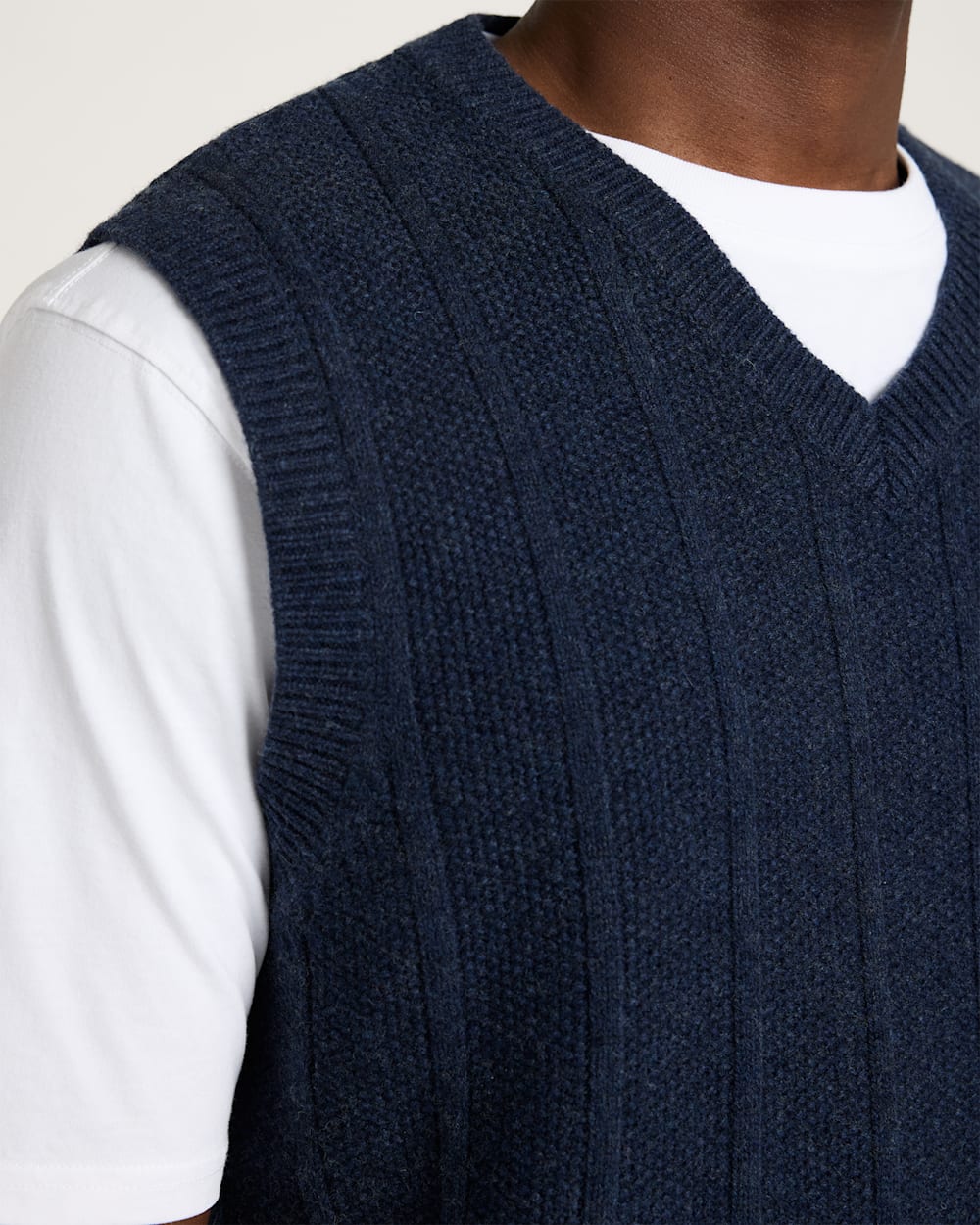 PENDLETON MEN'S MIXED STITCH MERINO SWEATER VEST