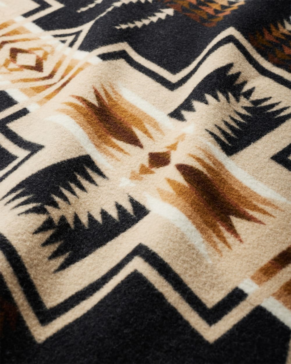 PENDLETON HARDING JACQUARD BLANKET