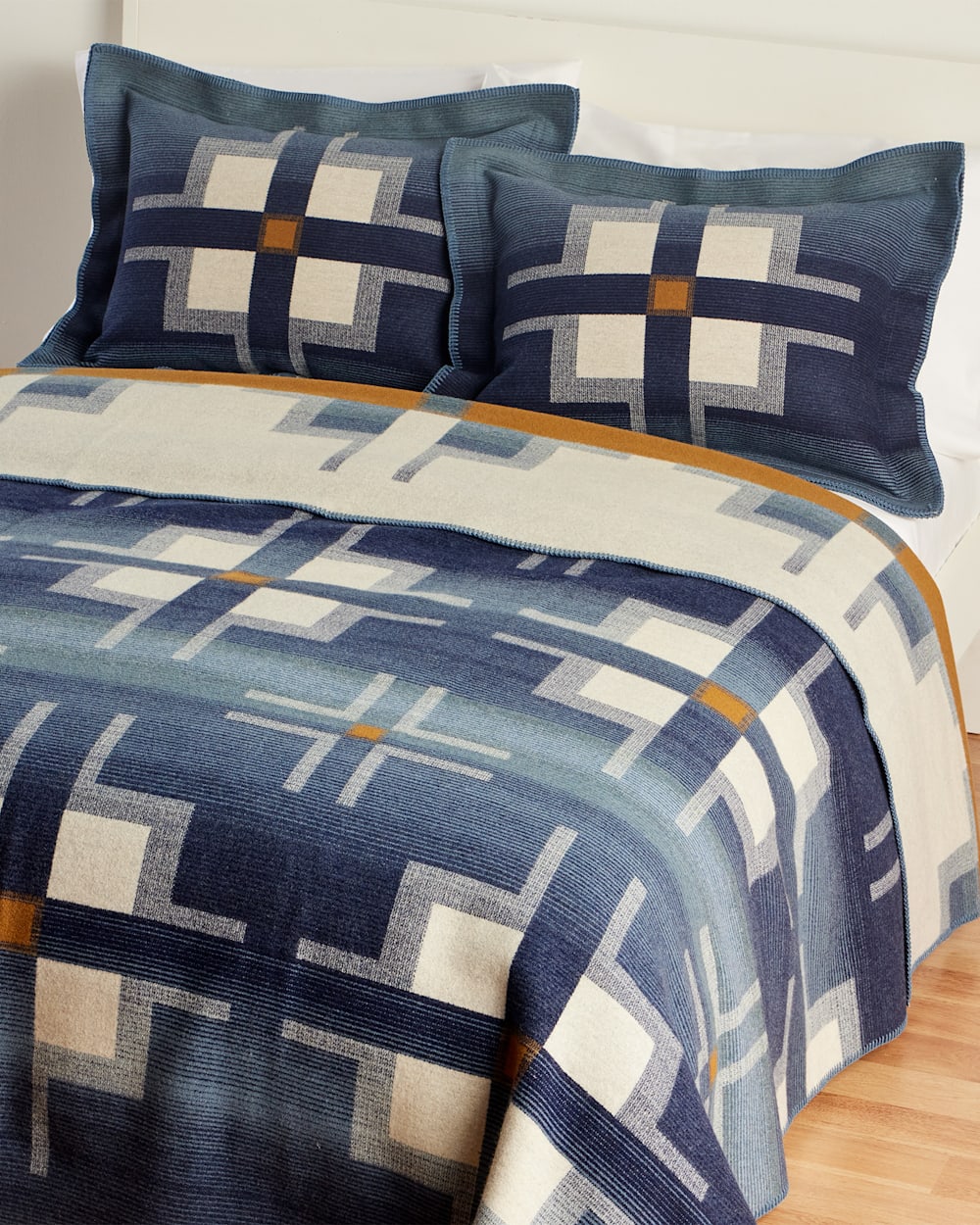 PENDLETON SANTA CRUZ BLANKET
