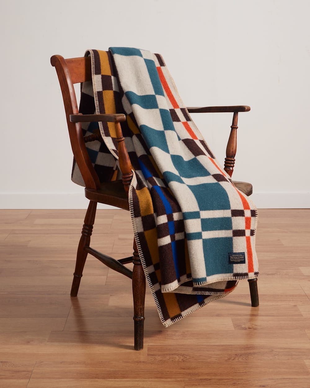 PENDLETON EVERETT THROW