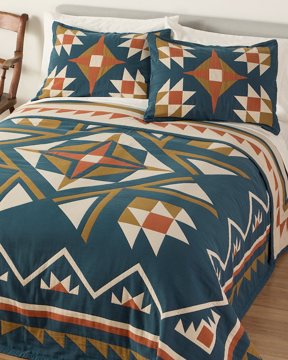 PENDLETON QUILTED STAR COTTON MATELASSE COVERLET SET