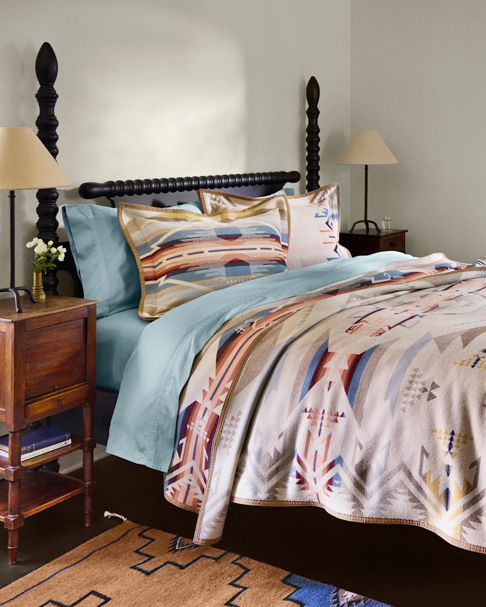 PENDLETON WHITE SANDS JACQUARD BEDDING SET