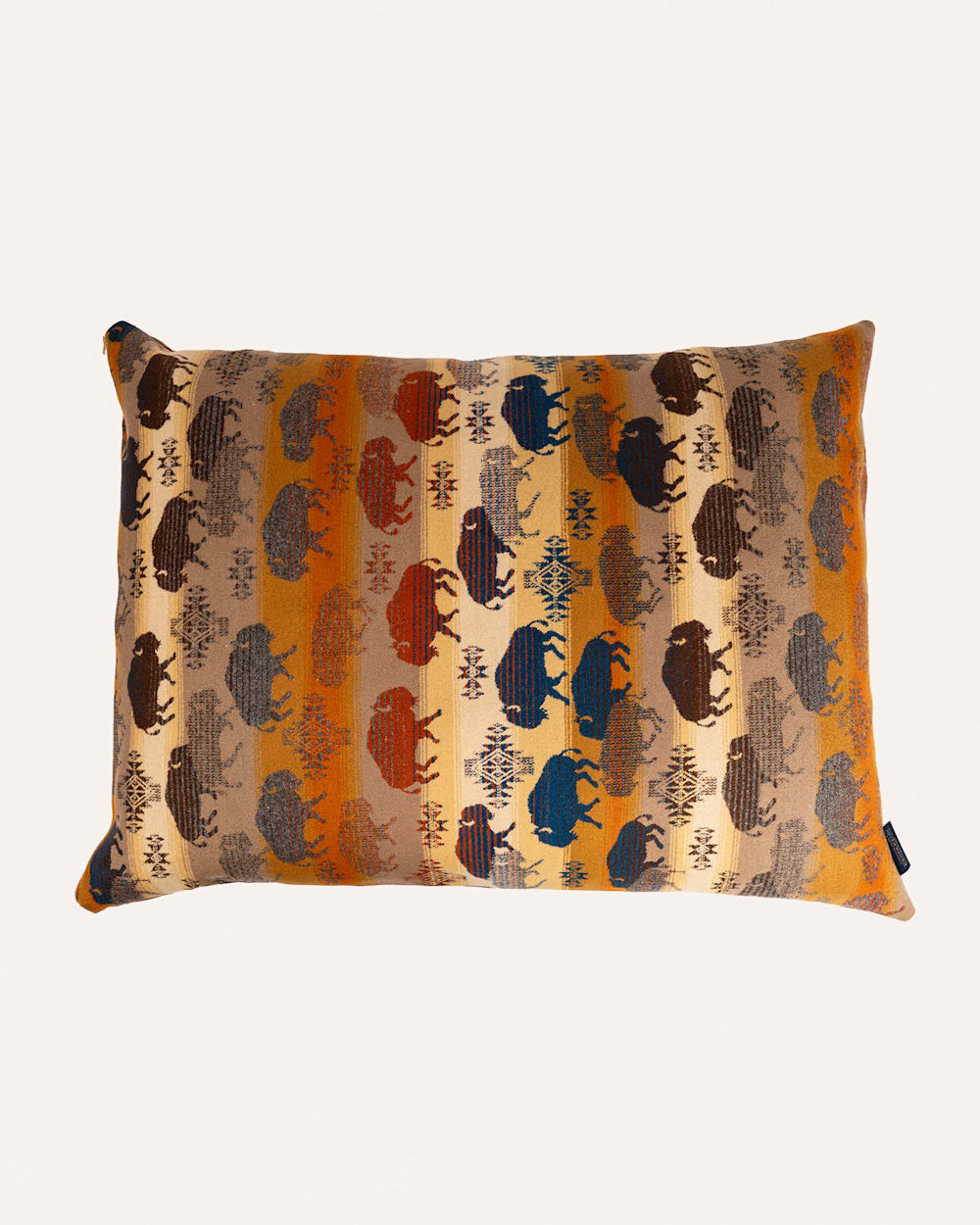 PENDLETON LAND OF THE BUFFALO WOOL PET BED