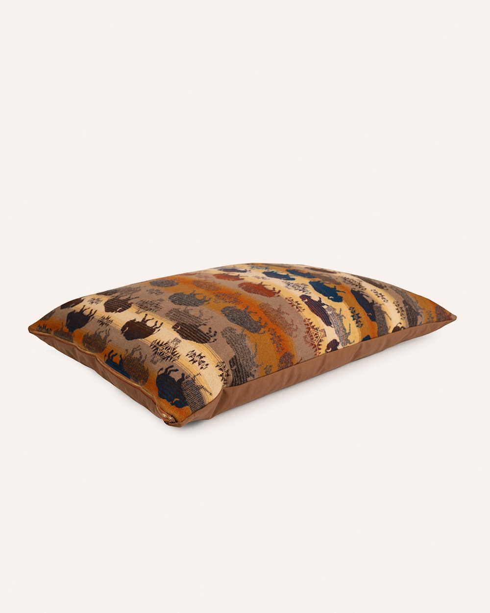 PENDLETON LAND OF THE BUFFALO WOOL PET BED