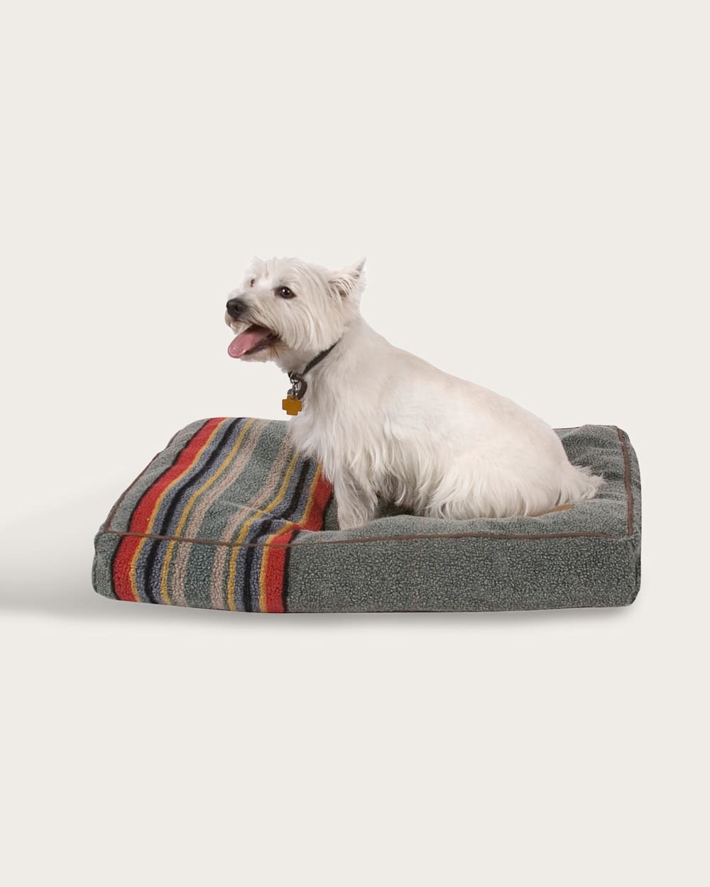 PENDLETON YAKIMA CAMP PET BED - NAPPER