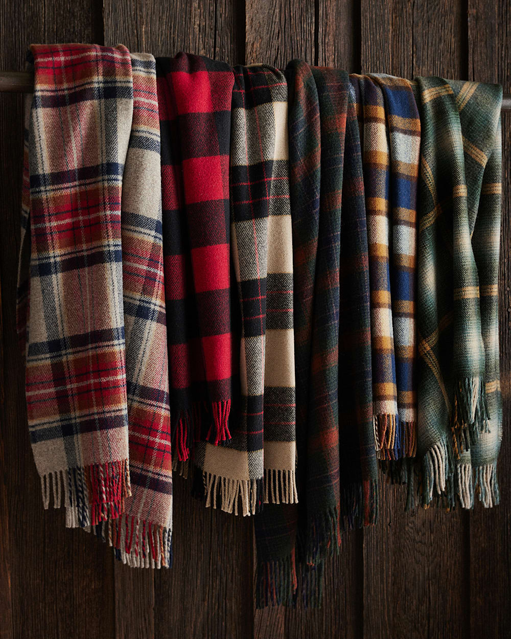 PENDLETON MOTOR ROBE THROW WITH LEATHER CARRIER