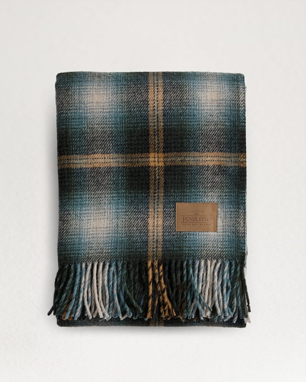 PENDLETON MOTOR ROBE THROW WITH LEATHER CARRIER