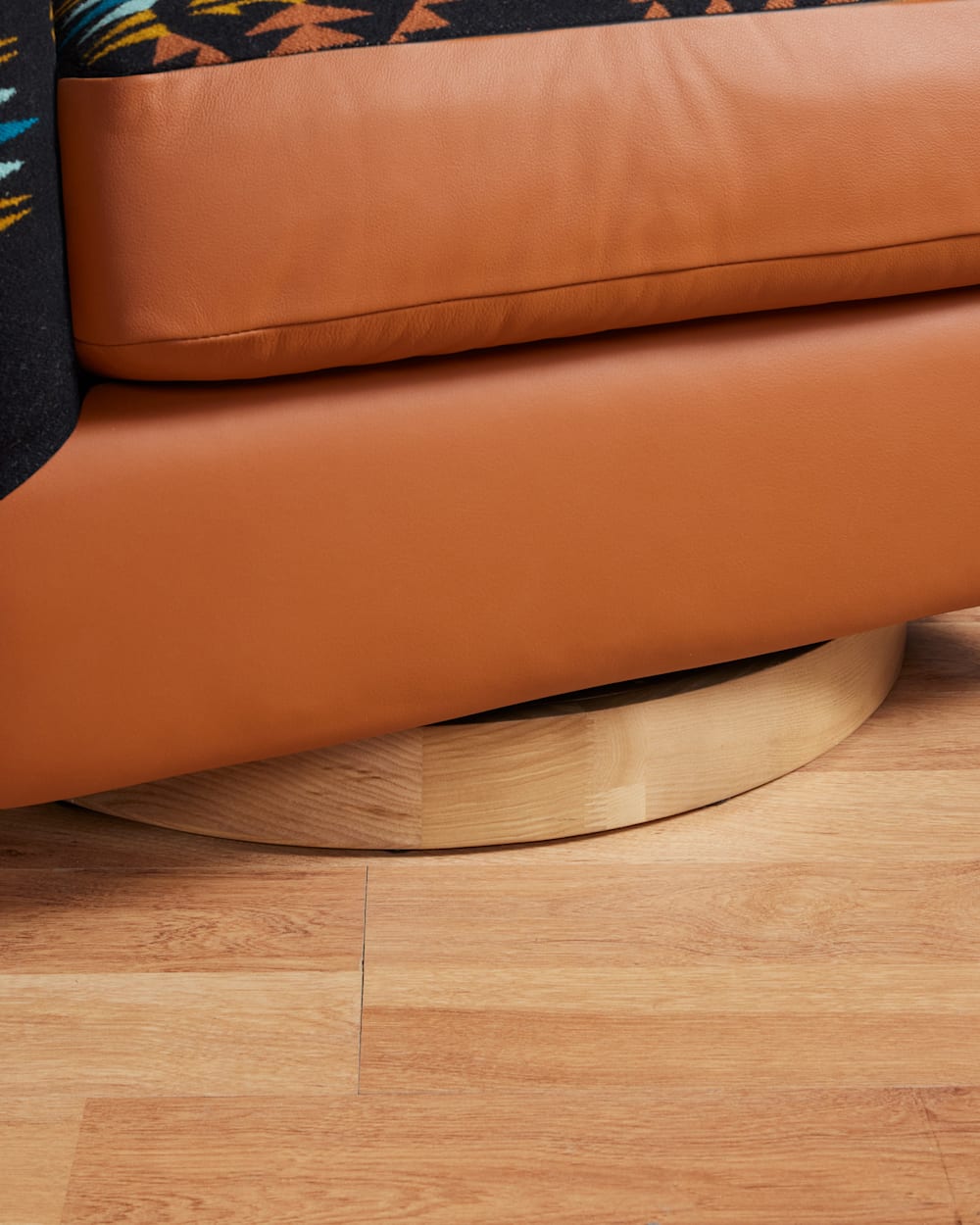 PENDLETON RANCHO ARROYO BARREL CHAIR