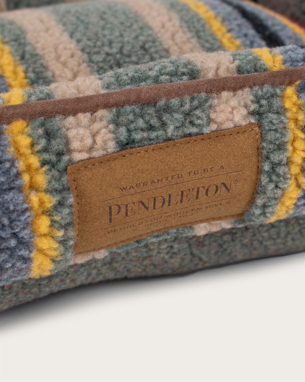 PENDLETON YAKIMA CAMP PET BED - KUDDLER
