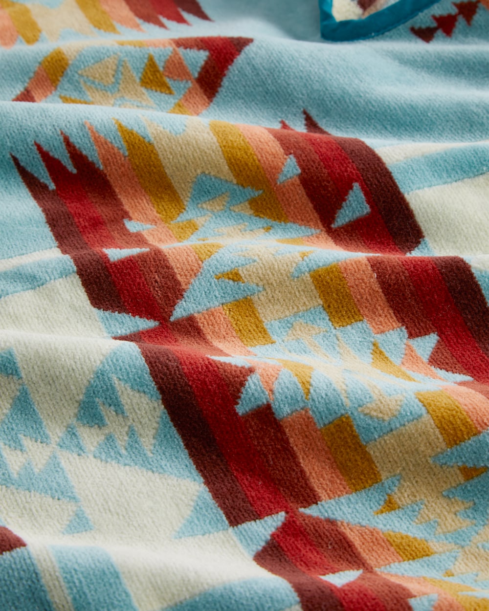 PENDLETON CHIEF JOSEPH TWEEN HOODED TOWEL