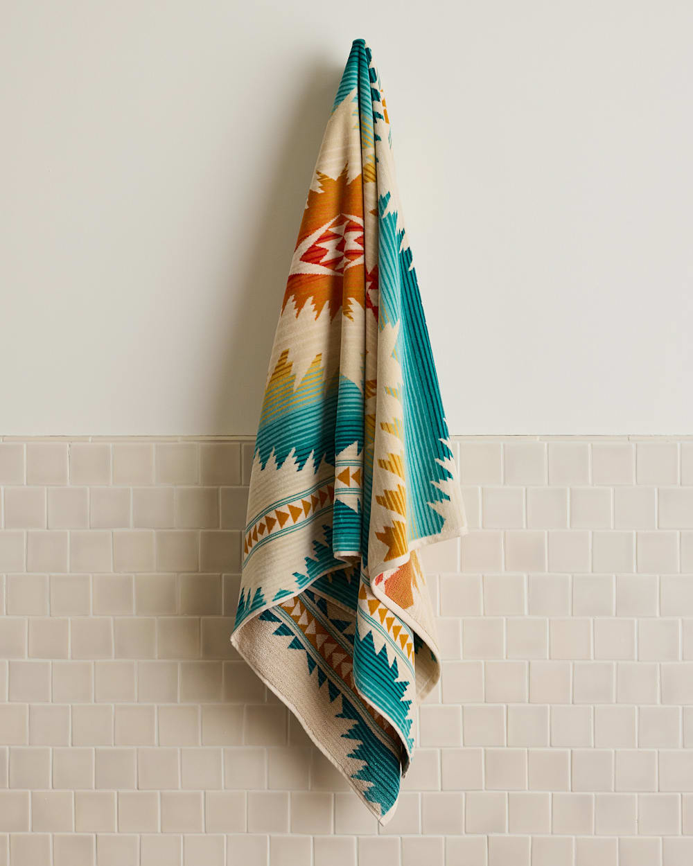 PENDLETON SUNSET PASS SPA TOWEL