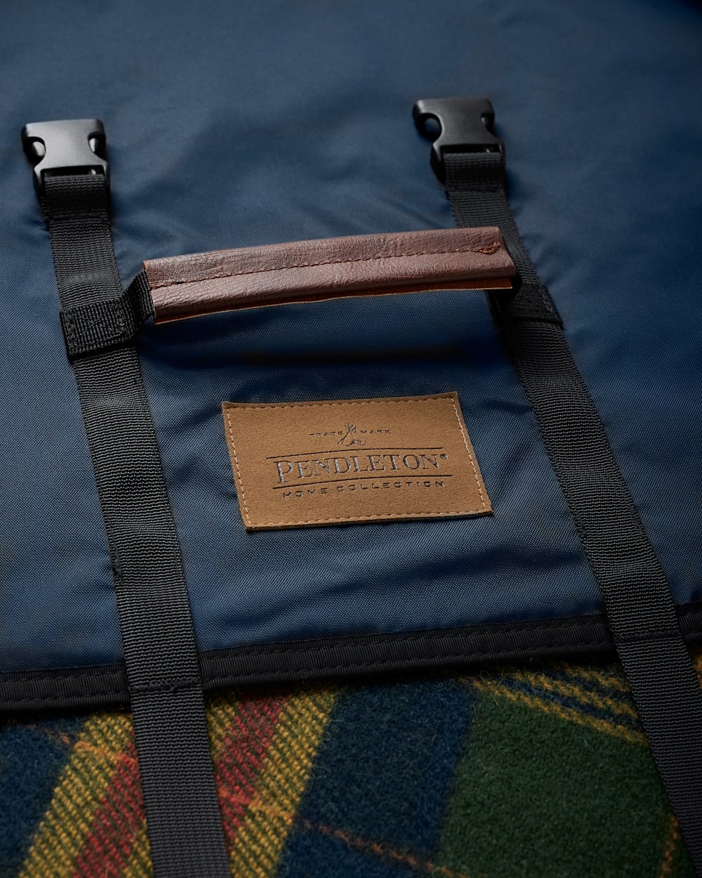 PENDLETON ROLL-UP BLANKET