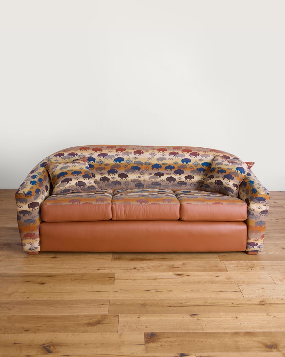 PENDLETON PRAIRIE RUSH HOUR BARREL SOFA