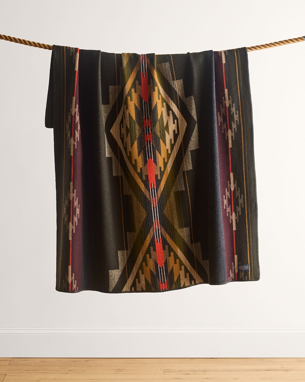PENDLETON TUMALO THROW