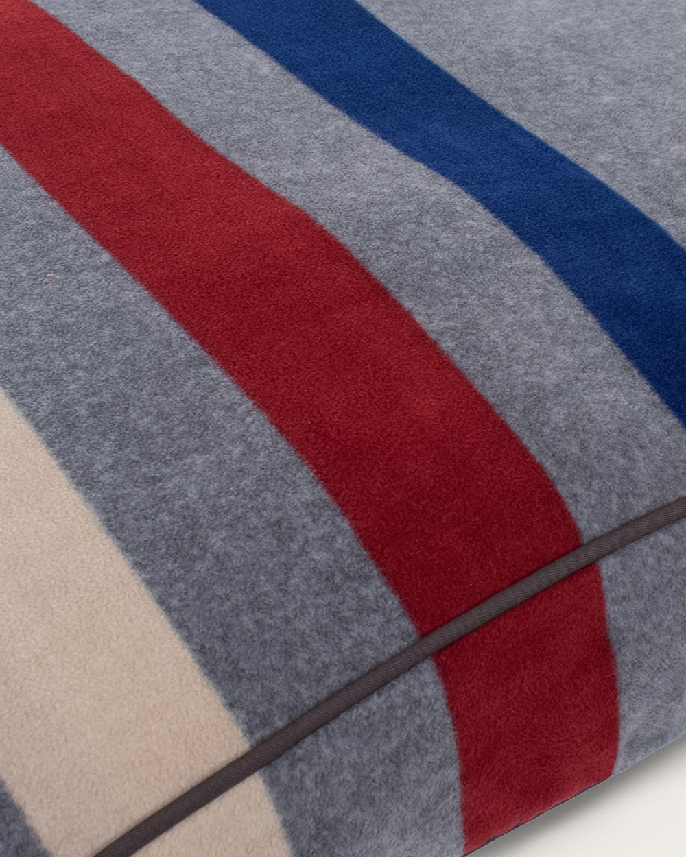 PENDLETON CABIN STRIPE PET BED - NAPPER